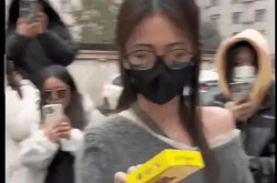 天天吃瓜娱乐八卦视频,揭秘娱乐圈最新热点，带你领略明星幕后故事